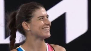Un zâmbet cât o mie de cuvinte! Sorana Cîrstea, reacție de milioane după calificarea în optimi la Australian Open: „Alte lucruri nu contează!" VIDEO