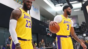 Cum arată tabloul play-off în NBA, înaintea startului din această seară! Cine ar putea câștiga titlul, dar și ce recorduri au în față LeBron James și Kawhi Leonard