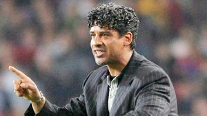 Rijkaard: "Totul rămâne deschis pentru retur"