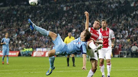 VIDEO** Steaua va da piept cu urmașul lui Van Persie! E pe lista lui United și dă mai mult de un gol la două meciuri