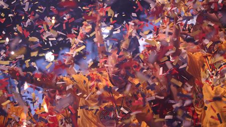 Cum a fost posibilă una dintre cele mai mari surprize din istoria Ligii 1: "Noi aici am fost campioni, la atmosferă!" Cel mai rebel jucător din lot: "Era periculos să te duci la el, exista riscul să ți-o iei" | ProSport LIVE 