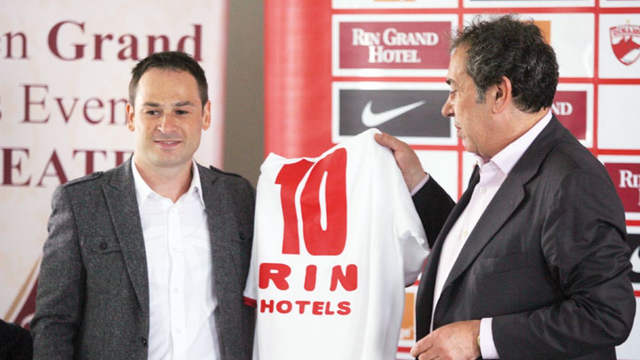 "Copos mă vrea acționar la Rapid, dar nu trădez Dinamo!"