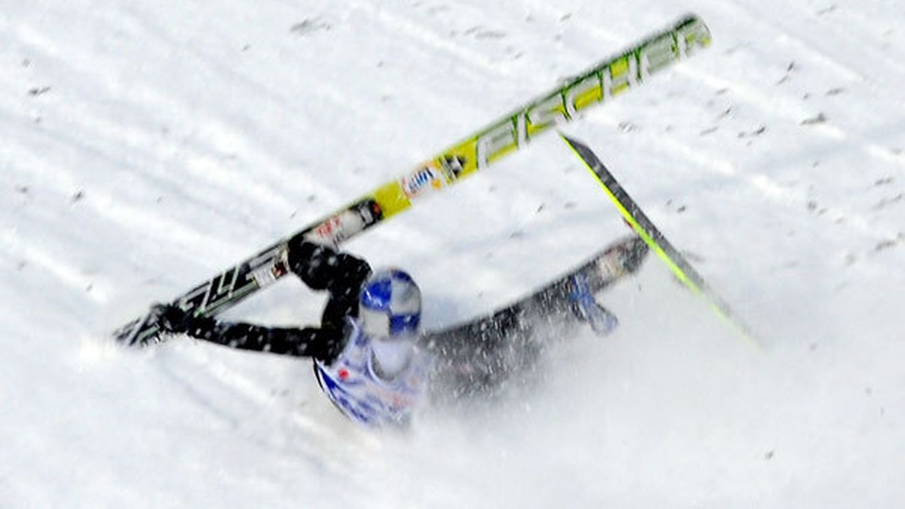 VIDEO** Adam Malysz, aproape de o tragedie! Căzătură înfiorătoare pentru polonez