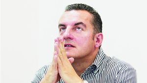 Lutz Stache confirmă negocierile!** "Vreau să cumpăr Rapidul!"