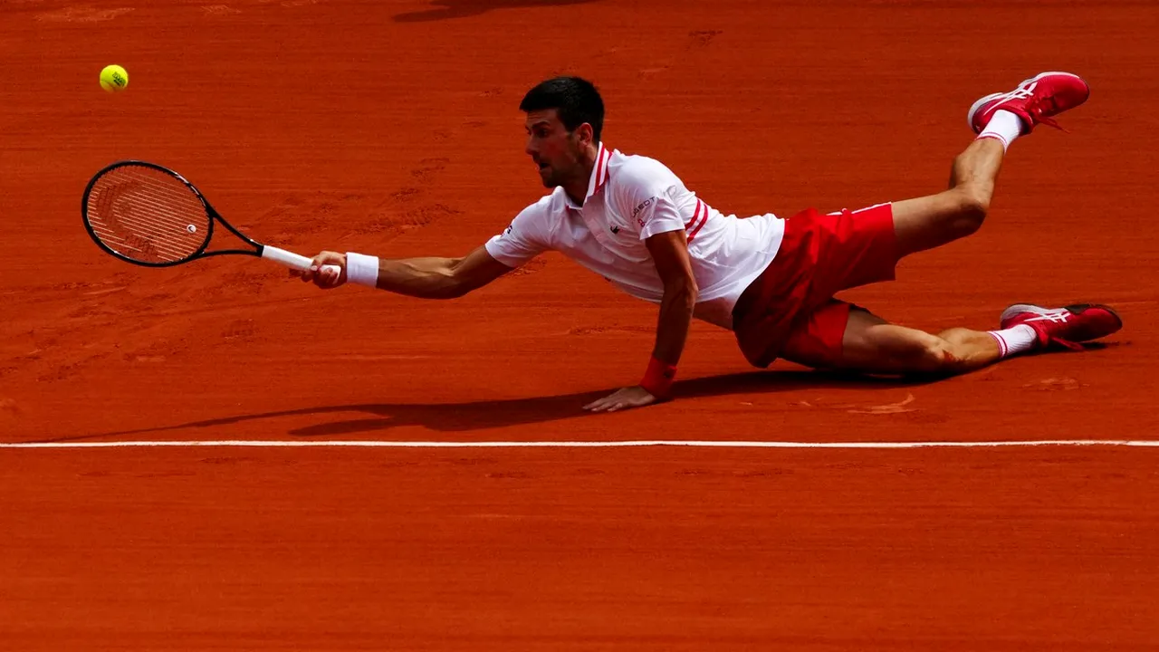 Novak Djokovic, revenire fantastică și calificare în sferturi la Roland Garros. Cine e puștiul de 19 ani care a ridicat tribunele în picioare și a fost aplaudat de sârb | VIDEO