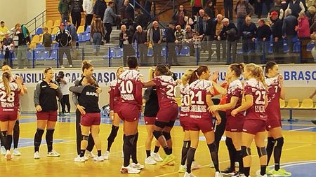 Rapidul s-a trezit la Brașov! Corona, învinsă după 6 victorii la rând în Liga Florilor