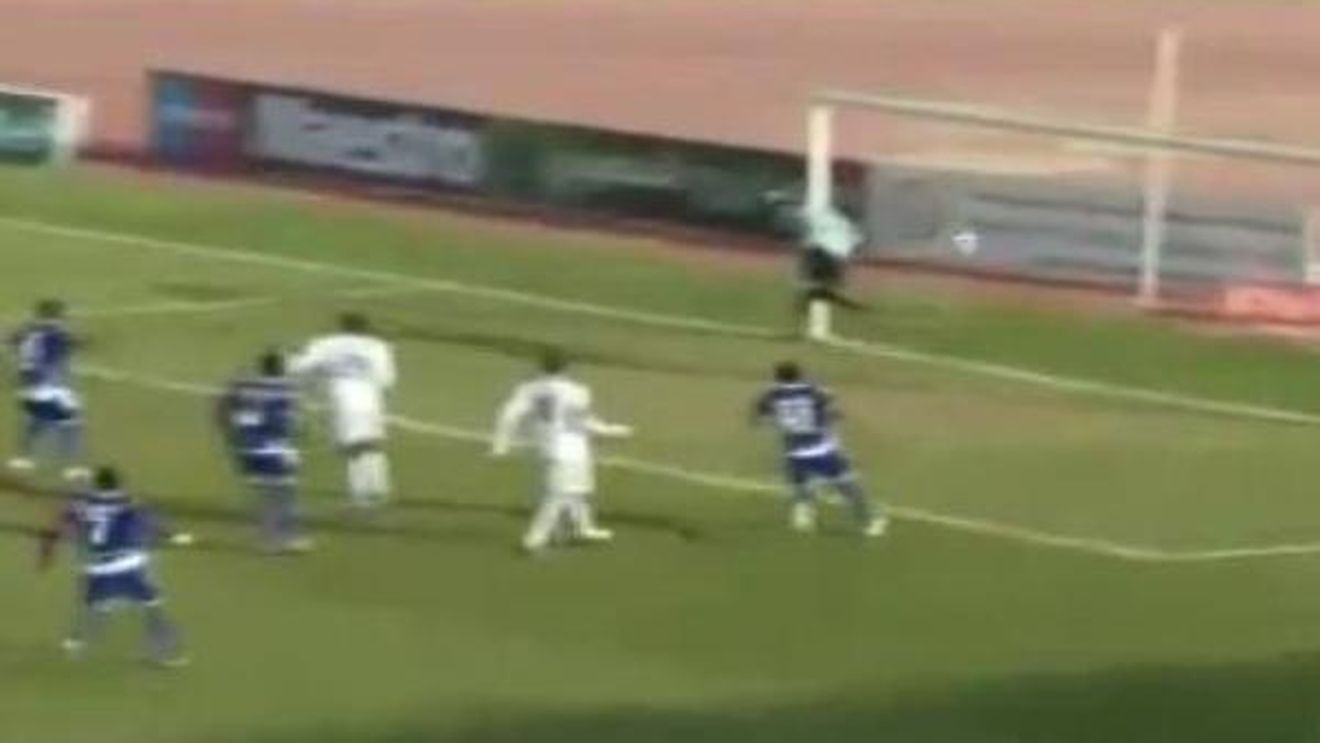 FABULOS Un fost stelist este eroul finalului de an! Omul de care râdea și patronul a reușit un gol senzațional!** VIDEO Bijuteria "circarului" pus pe fugă din Liga 1