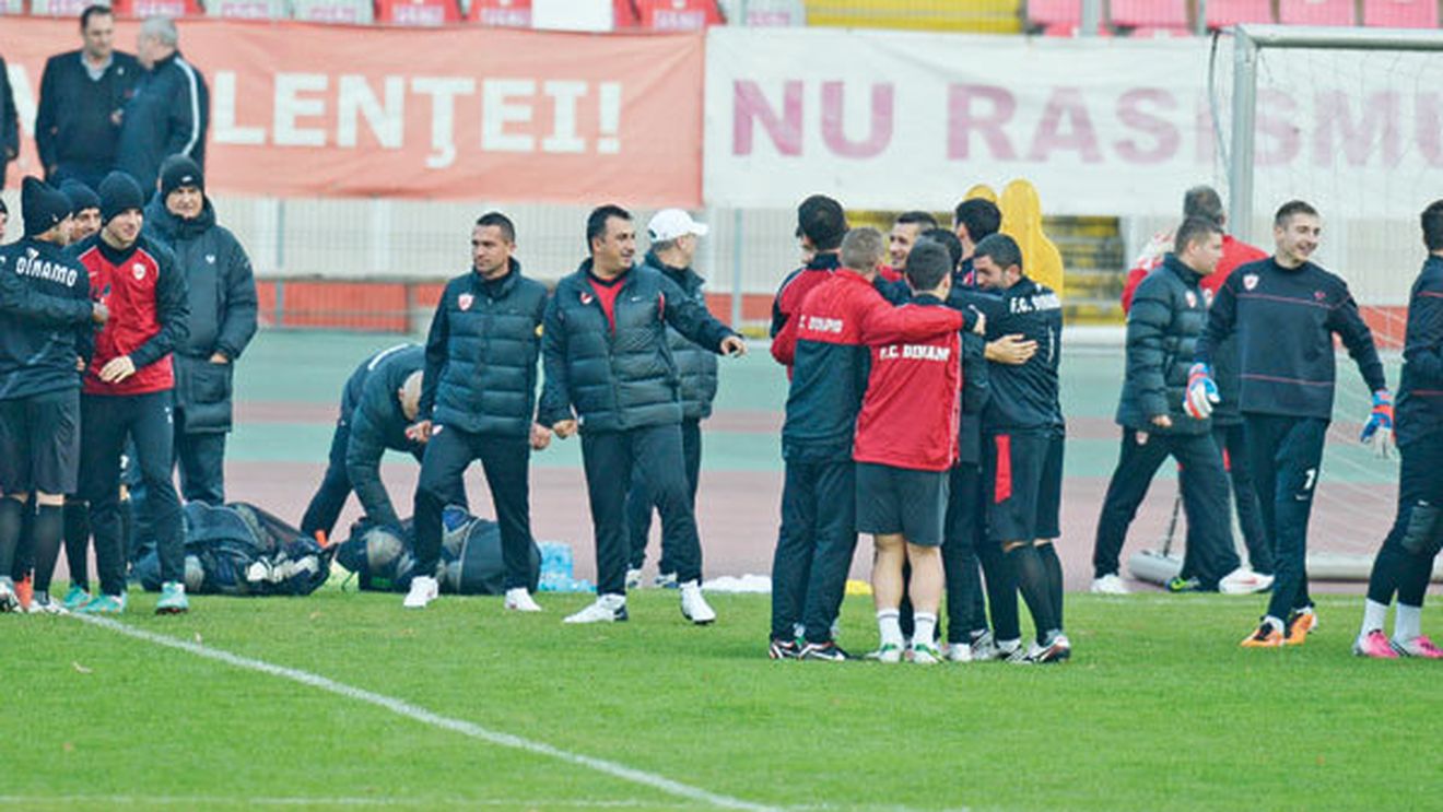 Dacă s-ar întâmpla asta, Dinamo ar fi campioană în fața Stelei!** Mircea Lucescu le dă o "mână de ajutor"! Cum vrea să profite Dorinel pentru resuscitarea echipei