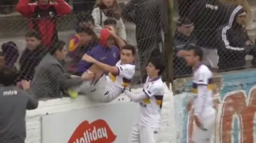 VIDEO | Scene violente la un meci din Argentina. Fotbaliștii s-au bătut cot la cot cu fanii
