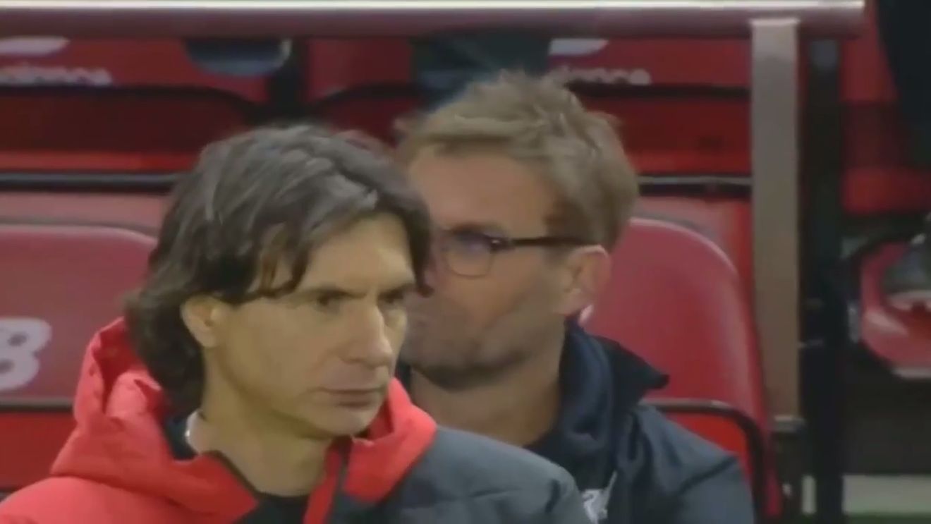 Încă o ciudățenie de-a lui Klopp. Unde se uita germanul în timp ce Liverpool se califica în finală, la loviturile de la 11 metri