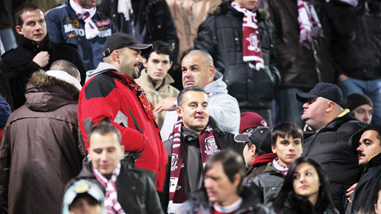 Ajutor din peluză! Fanii Rapidului vor să rezolve problemele cu banii!** Vezi cum!