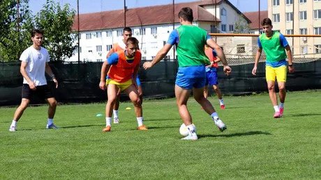 Jucătorii CSM Olimpia Satu Mare trag tare sub comanda lui Robert Ilyeș, dar antrenorul recunoaște: ”Echipa e la pământ din punct de vedere psihic”