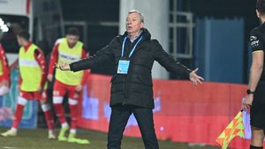 De ce nu și-a putut folosi Mircea Rednic achizițiile cu Farul? Explicațiile oferite de conducătorul de la UTA. EXCLUSIV