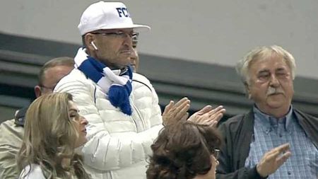 ”FC U” Craiova, condusă din nou de un antrenor străin? Adrian Mititelu: ”Este o persoană foarte serioasă. A mai antrenat prin România.” Mandatul de interimar al lui Dan Vasilică se prelungește