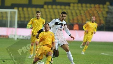 "Dulăul" a turbat:** "Am fost decapitați!** Pot să mă cheme la toate comisiile" Cum a ajuns Hizo să-i dea dreptate lui Dan Petrescu