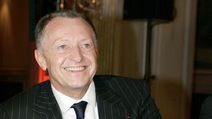 Asta nu o să vezi în Liga 1!** Președintele lui Olympique Lyon, suspendat pentru critici la adresa arbitrajului