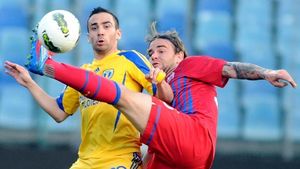 FABULOS** Liga 1 asistă la o nouă explozie 'solară': doi anonimi au dat lovitura și au ajuns la cote incredibile! Francezii sunt cu ochii pe ei: le urmăresc fiecare mișcare