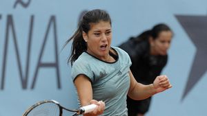 Sorana Cîrstea, în finala de la Madrid, alături de Anna Kalinskaya. Ora de start a partidei