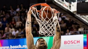 CSO Voluntari și U BT Cluj, victorii în primul meci din semifinalele Ligii Naționale de baschet masculin! Se joacă după sistemul cel mai bun în trei meciuri