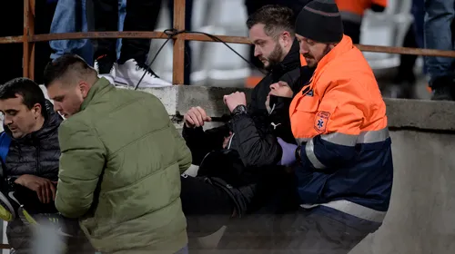 FOTO | Comportament grobian al ultrașilor lui Dinamo la meciul cu Juventus. Elias Bucurică a bruscat un cameraman, după ce fanii au stricat momentul de reculegere ținut în memoria lui Cristian Țopescu. Explicațiile celui agresat