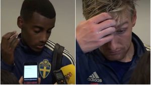 Fotbaliștii Suediei ne-au bătut obrazul la finalul meciului! Ce au putut spune despre fanii români: "E enervant și de neînțeles cum astfel de oameni pot fi pe stadion"