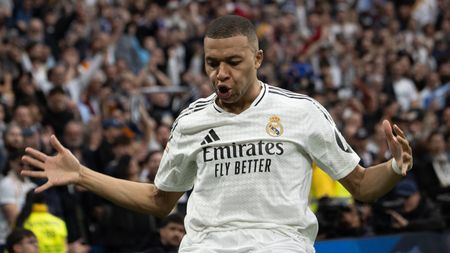 Gafă uriaşă în Barcelona - Real Madrid. O eroare cum se vede o dată la 1.000 de meciuri ale catalanilor şi „killerul” Mbappe n-a iertat