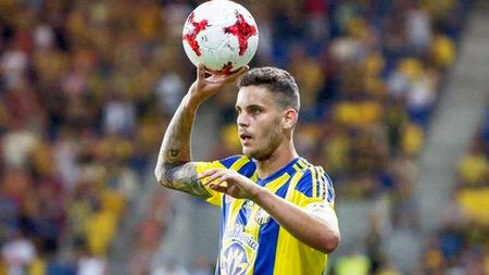 S-au reorientat! Uhrin rezolvă cea mai mare problemă a lui Dinamo! Transferă un jucător crescut de un club din Premier League! Vineri ajunge la București | EXCLUSIV