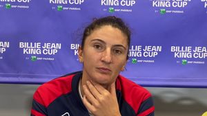 Irina Begu, prima reacție după înfrângerea cu Magda Linette din Fed Cup: „Eu sunt mândră de mine!" Unde s-a pierdut meciul | VIDEO EXCLUSIV