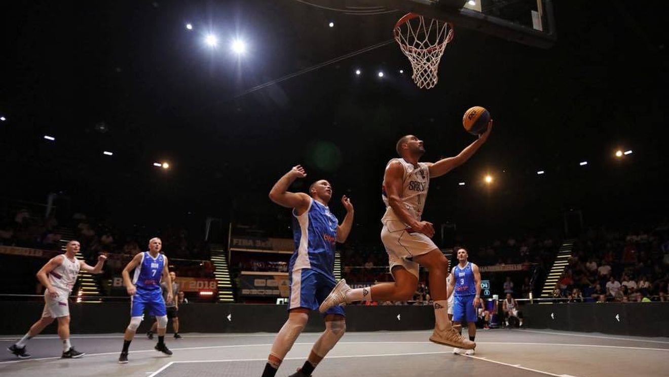 Serbia și Franța au dominat prima zi de întrecere la Campionatul European de baschet 3x3, în timp ce România a ratat sferturile pe tabloul masculin. Programul de sâmbătă: când intră în concurs naționala feminină 