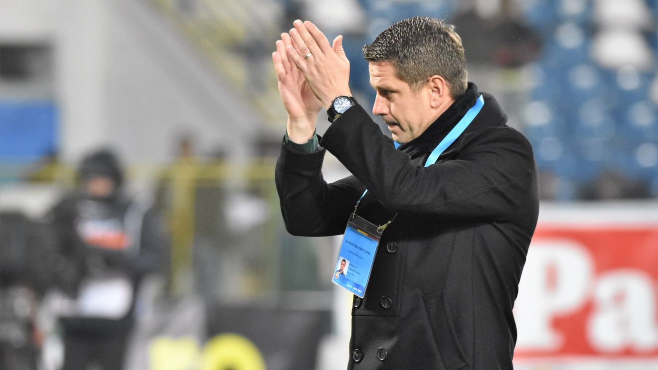 Jucătorul "atins" de Stoican: "Fii mai atent și mai responsabil!". Antrenorul trimite săgeți și către conducere