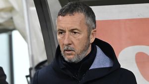 Transferul pe care Mihai Stoica vrea să i-l aducă lui Mirel Rădoi de la rivala CFR Cluj: „Îmi place foarte mult, dar suma se duce în sus”