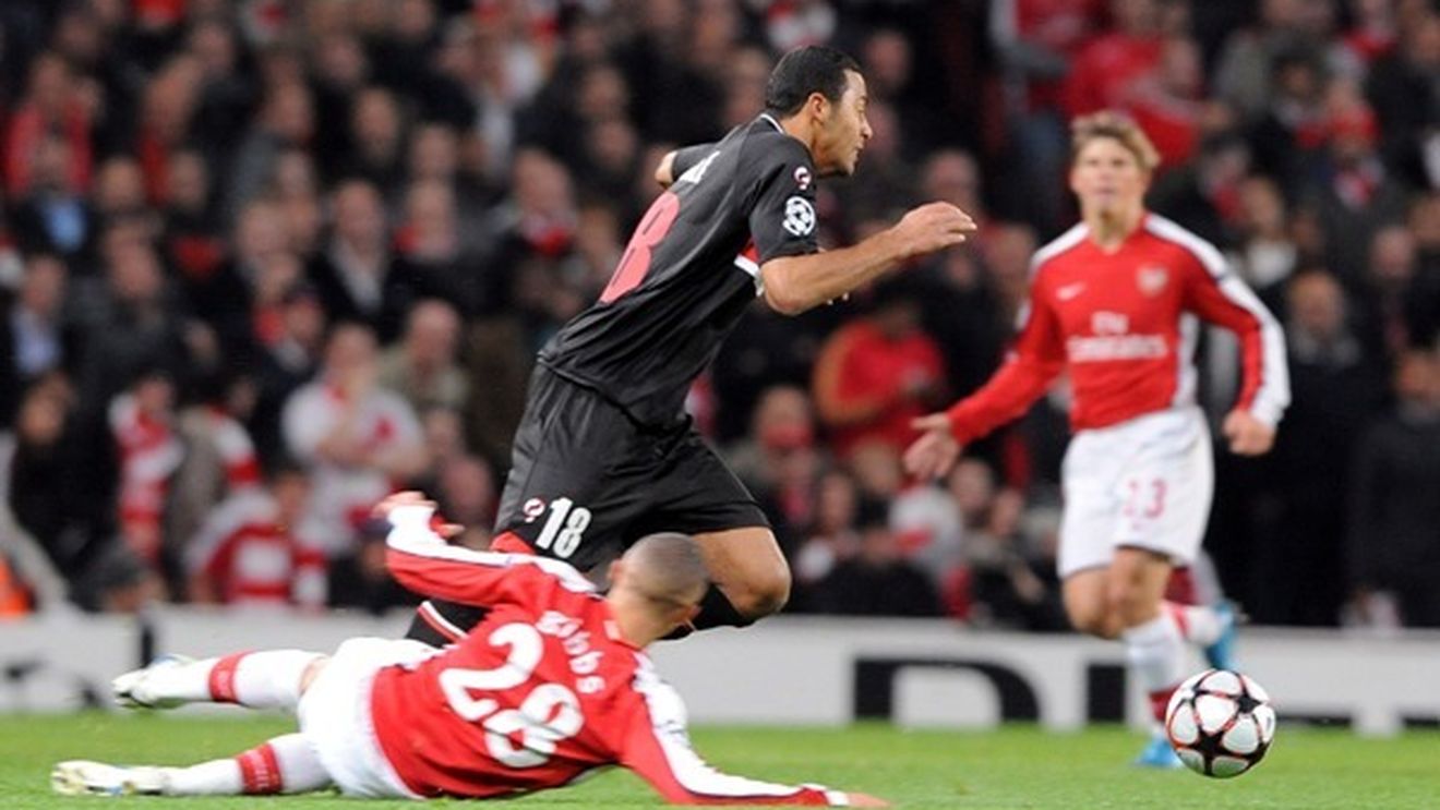 Varianta ȘOC pentru Real Madrid!** Mourinho și-a găsit o altă "țintă" în Premier League după ce varianta Modric a picat!