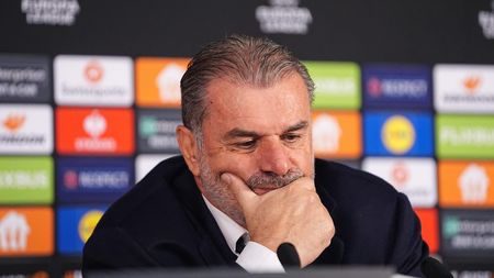 Ange Postecoglou nu a mai așteptat și, după evoluțiile lui Radu Drăgușin, s-a dus peste șefii săi și le-a cerut asta. Un jurnalist englez a aflat totul