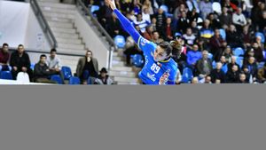 Și Craiova visează frumos în Europa! Ardean, Florianu & Co au luat un avans bun după prima manșă în "dubla" cu Debrecen pentru calificarea în grupele Cupei EHF