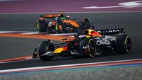 Max Verstappen a câștigat Marele Premiu al Qatarului și păstrează vii șansele la titlu! Urmează o ultimă etapă de vis, în Abu Dhabi