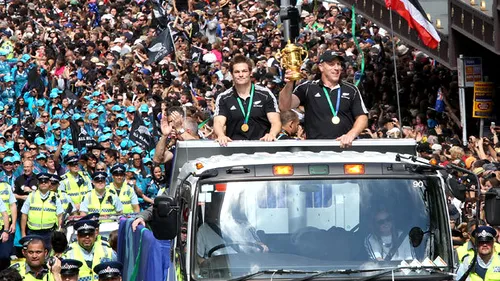 FOTO&VIDEO Noua Zeelandă petrece non-stop!** Imagini de la bucuria țării unde rugby-ul e RELIGIE