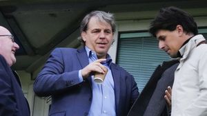 Roman Abramovici e mic copil pe lângă Todd Boehly! Americanul cumpără un alt club fabulos al Europei, pe care îl va face pepiniera lui Chelsea Londra