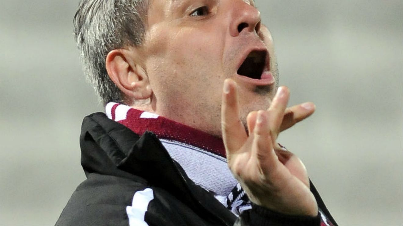 "Demolat" de Rădoi, Șumudică s-a "pocăit": "Îi doresc baftă, să dea Dumnezeu să ajungă mare antrenor. Din acest moment, nu mai atac pe nimeni, o să vedeți alt om!"