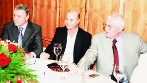 Culisele revenirii lui Hagi la națională!** De ce s-a temut Mircea Sandu și ce alianță a pus la cale! Motivul pentru care îl vrea pe "Rege"