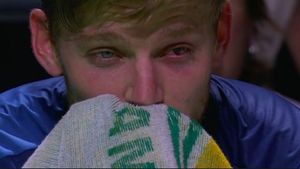 VIDEO | Cât ghinion! Goffin a fost nevoit să abandoneze la Rotterdam după ce a fost lovit de o minge în ochiul stâng. "Baby Federer" îl așteaptă pe Roger Federer în ultimul act