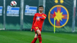 FCSB a pierdut amicalul cu FC Voluntari, scor 0-2! Brigada de arbitri a fost una inedită: Tudor la centru și Pintilii la tușă + Jucătorii n-au vrut să discute cu presa după joc | VIDEO