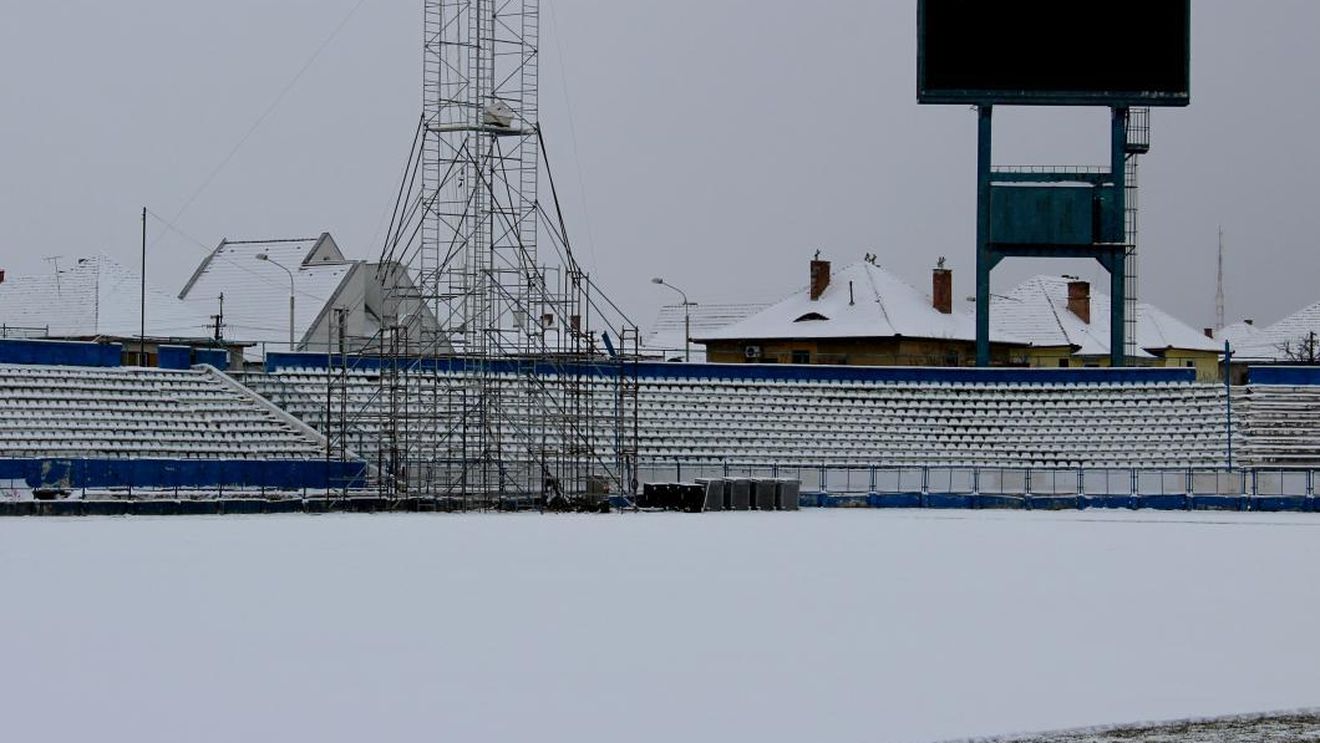 Argăseală, detalii despre meciul din Cupă de la Sibiu dintre Hermannstadt și FCSB. "Nu știu dacă se joacă mâine. Jucătorii sunt în pericol"