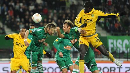 Metalist nu se lasă: merge în Germania! Excluși de UEFA, ucrainenii fac deplasarea pentru play-off-ul cu Schalke