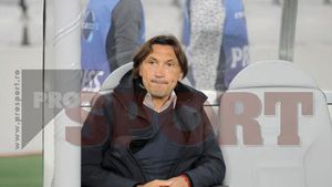 Bonetti simte presiunea!** Cornel Dinu face o dezvăluire care îl va rușina pe italian: "Domnul Badea merită prima de meci, nu el"