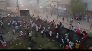 „E plină morga, sunt peste 100 de morți”. Decizia greșită a unui arbitru a declanșat cel mai mare carnagiu din istoria fotbalului, la meciul jucat duminică!