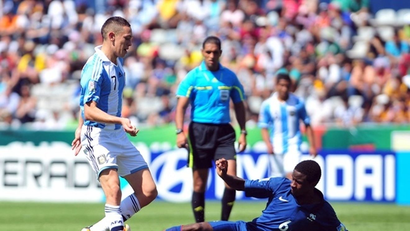 Chelsea îl vrea pe noul Cristiano Ronaldo!** Are 17 ani, iar River Plate a refuzat deja o ofertă de 15 milioane de lire!