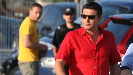 Borcea strigă 'hoții'! "Am fost executați** în direct!"