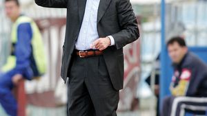 Hagi la un pas de Ligă