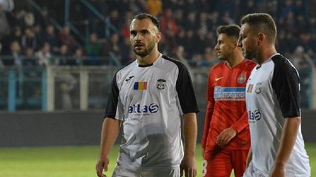 EXCLUSIV | Povestea numărului 1 de pe tricoul atacantului Unirii Alba Iulia. "Am zis la mișto și cei de acolo chiar mi-au făcut. Eu voiam 21, dar...". Cum i-a inspirat Dudelange înaintea meciului cu FCSB și prima primită după înfrângere