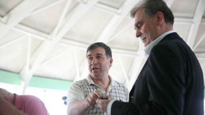 "Vamă":** "După mulți ani, Steaua și Dinamo s-au unit la Urziceni"